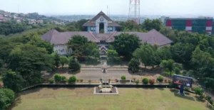 universitas diponegoro, undip, alumni UNDIP, alumni UNDIP terkemuka