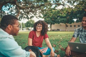 people, students, university, campus, classmates, friends, discuss, praktik demokrasi di kampus