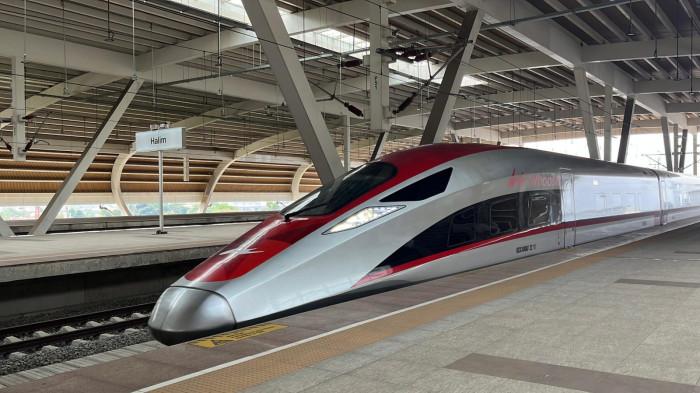 Utang Kereta Cepat Whoosh