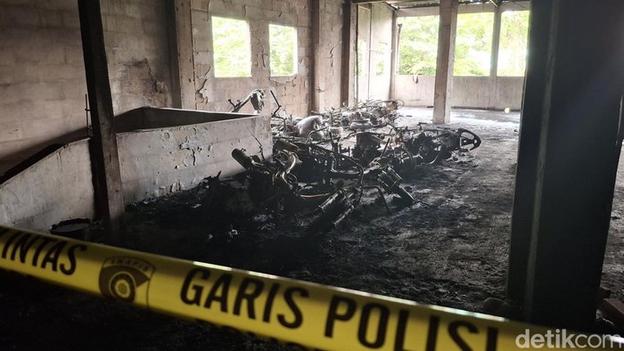 Kebakaran Parkiran Motor di Bogor yang menghanguskan 19 motor