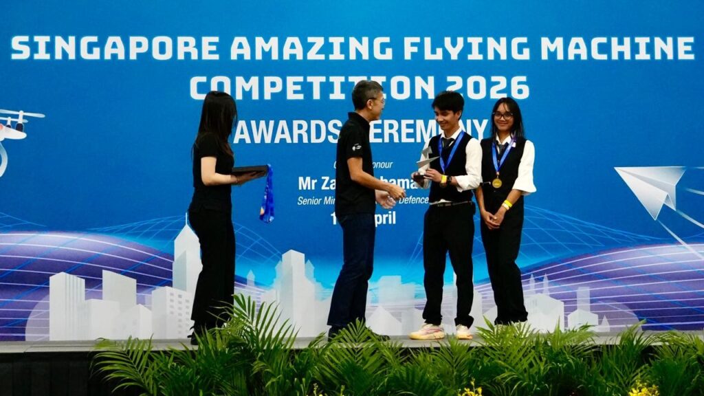 Mahasiswa ITS