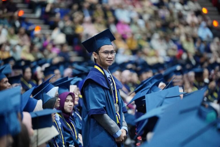 Lulus S2 di usia 21 tahun