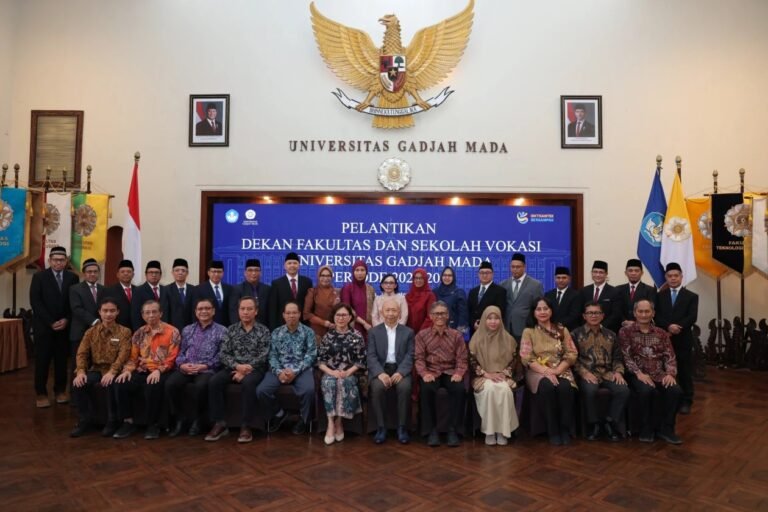 Pelantikan Dekan UGM